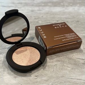 Becca Shimmering Skin Perfector Highlighter Champagne Pop travel size